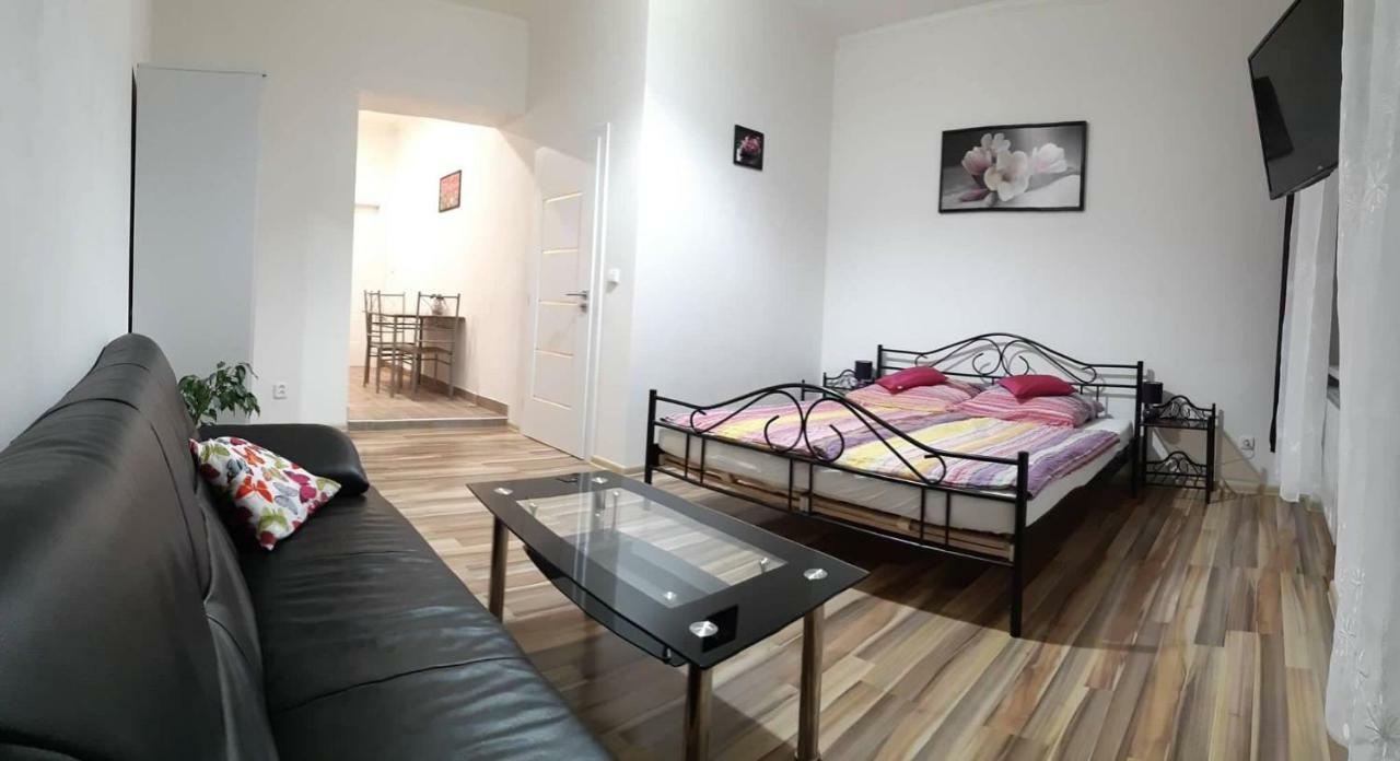 Apartment Krale Jiriho Карлові Вари Екстер'єр фото